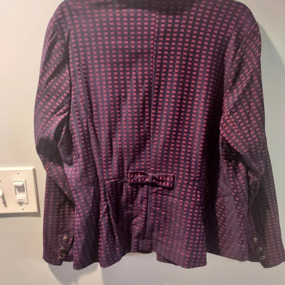 Modcloth Navy and Maroon Grid Print Button Detailed Blazer in Size 2X - Picture 11 of 12